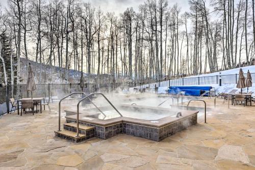 Luxurious Silverthorne Home With Patio Ski On-site!