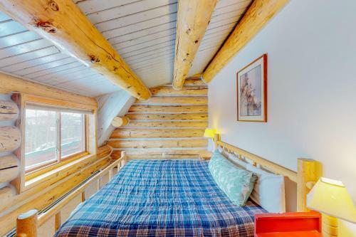 Boulder Cat Lodge