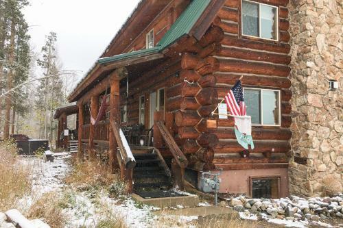 Boulder Cat Lodge