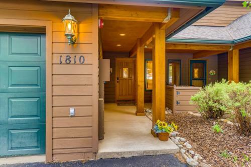 Snowy Paws At Eagles Nest Townhome
