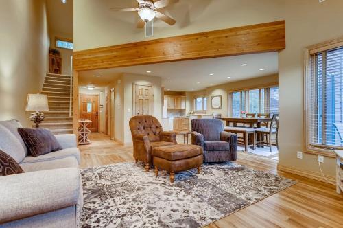 Snowy Paws At Eagles Nest Townhome
