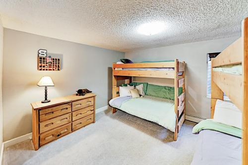 Saddle Ridge Townhome 402