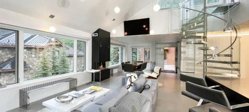 Downtown Penthouse By Exceptional Stays