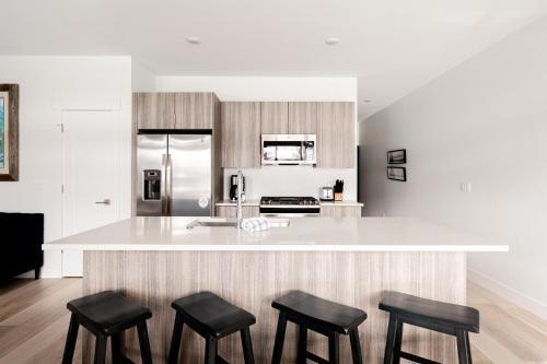 Luxe Mountain Condo - Located On The Blue River