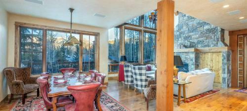 Sundance Cabin By Exceptional Stays