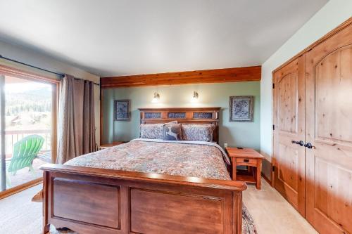 Falcon's Nest Retreat