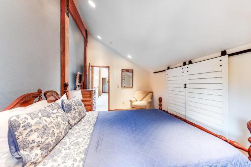 Falcon's Nest Retreat