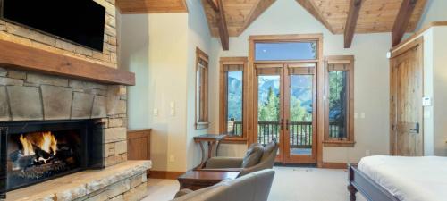 Ice Castle By Exceptional Stays