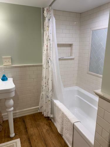 Innkeeper's Place B&B