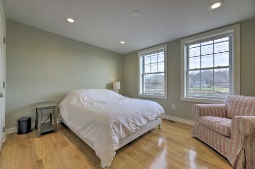 Renovated 1735 Stonington Home With Water Views