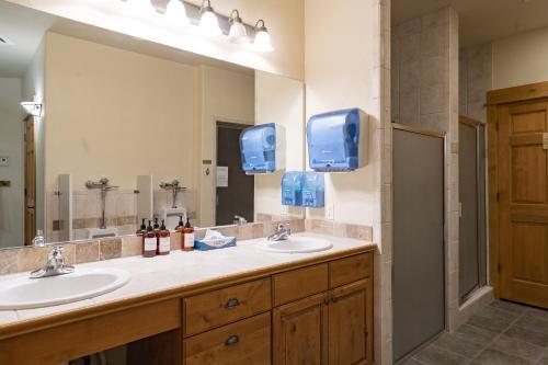 Apartamento Eagleridge Lodge 201 Condo