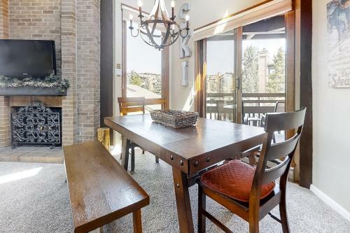 Lodge At Steamboat E305