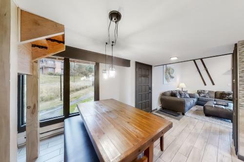 Hillsider Condominiums 5