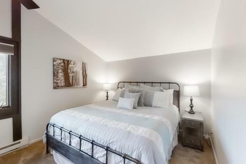 Hillsider Condominiums 5