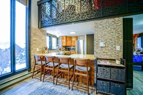Hillsider Condominiums 5