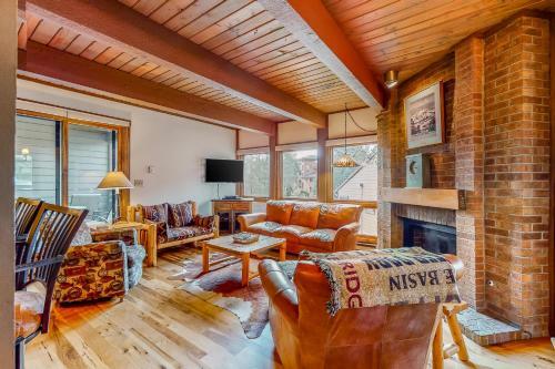 Lodge At Steamboat E105