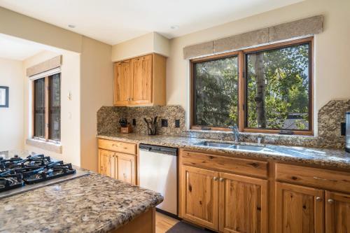 Apartamento The Pines 202 Condo
