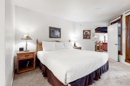 Lodge At Steamboat F103