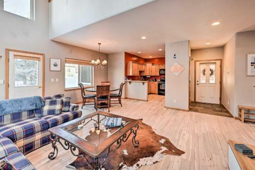 Cozy Steamboat Townhome About 1 Mi To Ski Slopes!