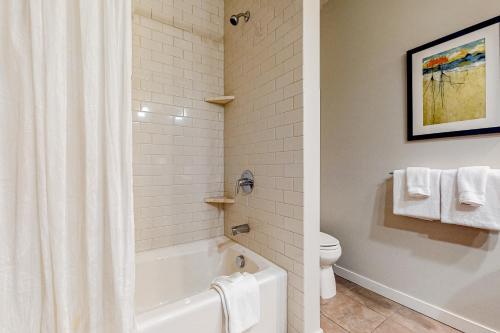 Slopeside Living - 2887