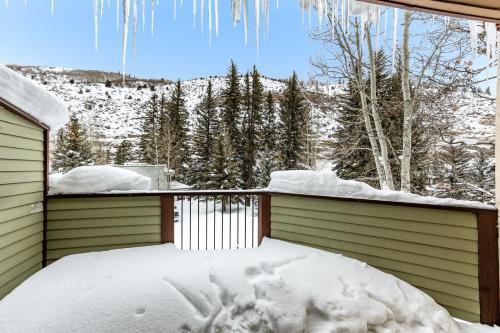 West Vail Mountain Escape & Kinnikinnick Sunshine House