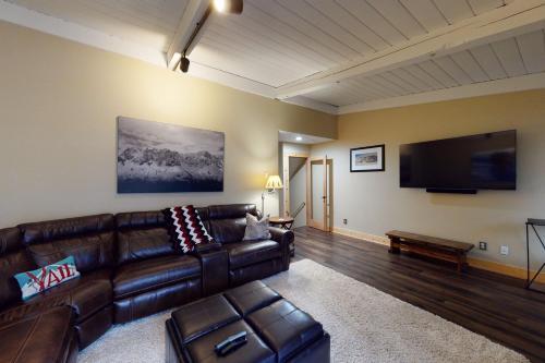 West Vail Mountain Escape & Kinnikinnick Sunshine House