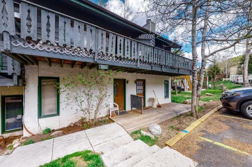 Gore Creek Getaway