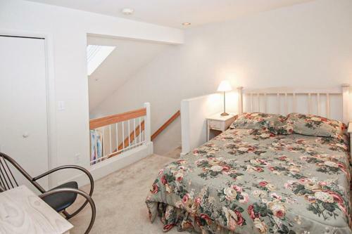 Kings Grant -- 40058 Grant Drive