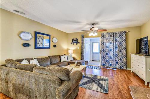Bethany Meadows -- 38172 Beachwood #10