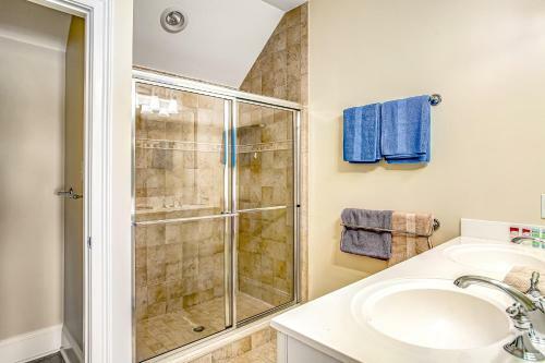 Heritage Village Townhomes---18884 Bethpage Drive