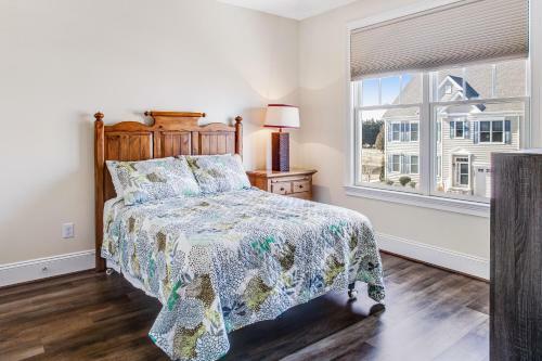 Heritage Village Townhomes -18833 Bethpage Drive