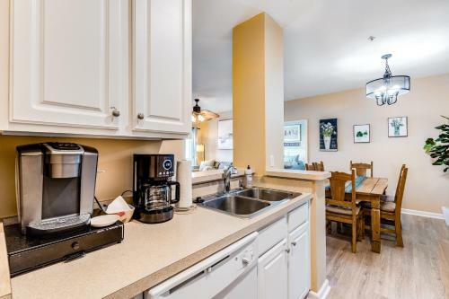 Villas At Bay Crossing - 34670 Villa Circle Unit #2304