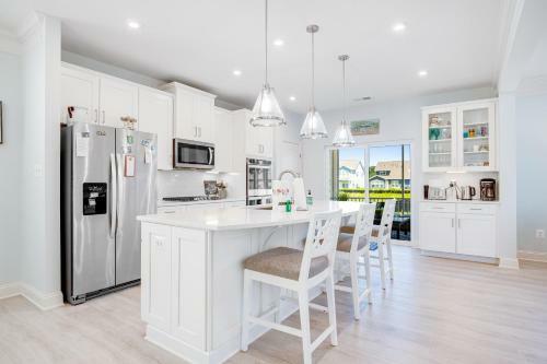 Bishops Landing --- 31502 Rockwood