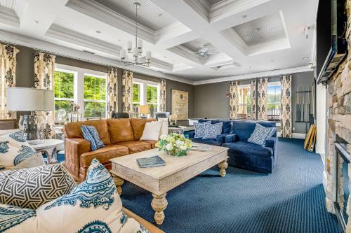 Bishops Landing --- 31502 Rockwood