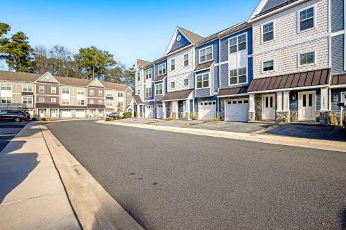Rehoboth Crossing --- 36988 Turnstone