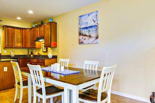 Bayview Landing -- 37498 Oliver