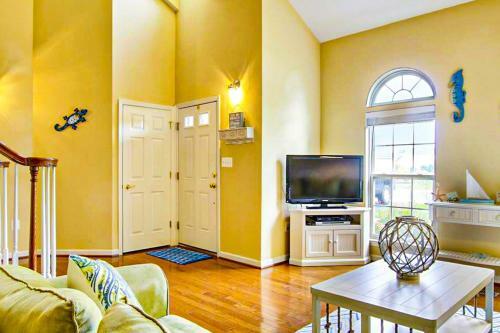Bayview Landing -- 37498 Oliver