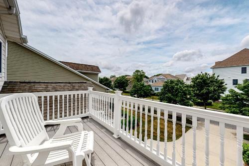 Bayside Resort --- 31540 Winterberry
