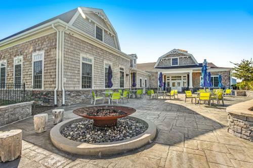 Ocean View Beach Club -- 16 Fogland