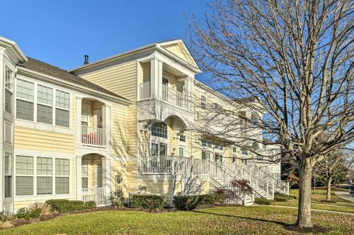 Apartamento Multi-level Ocean View Condo With Deck And Grill!