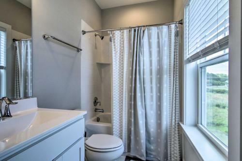 Upscale Coastal Home, 2 Mi To Bethany Beach!