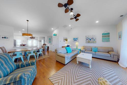 Sandy Cove -- 37682 Sandy Trap #903