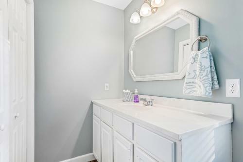 Town Of Ocean View --- 7 Hudson Avenue