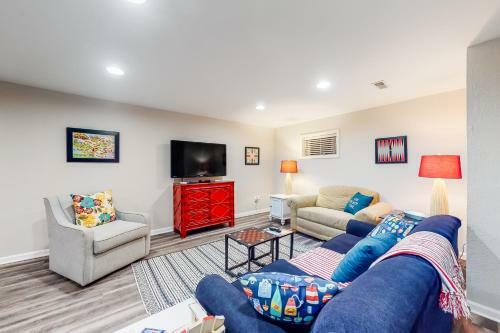 Bear Trap- 20 Village Green Dr