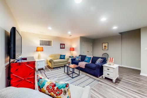 Bear Trap- 20 Village Green Dr