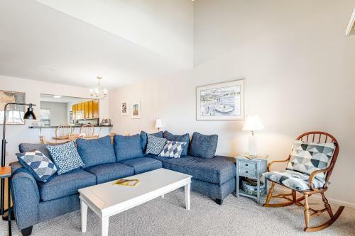 Bethany Bay --- 605 Crowley