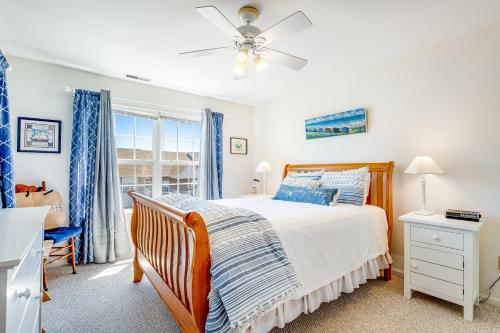 Bethany Bay --- 605 Crowley