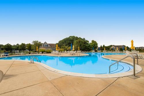 Bethany Bay --- 605 Crowley