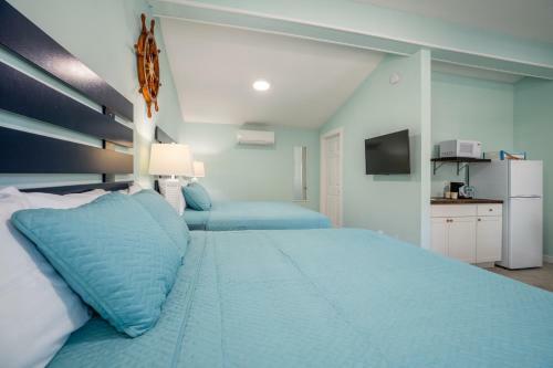 Hotel Salt Air Inn & Suites