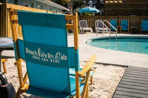 Hotel Salt Air Inn & Suites